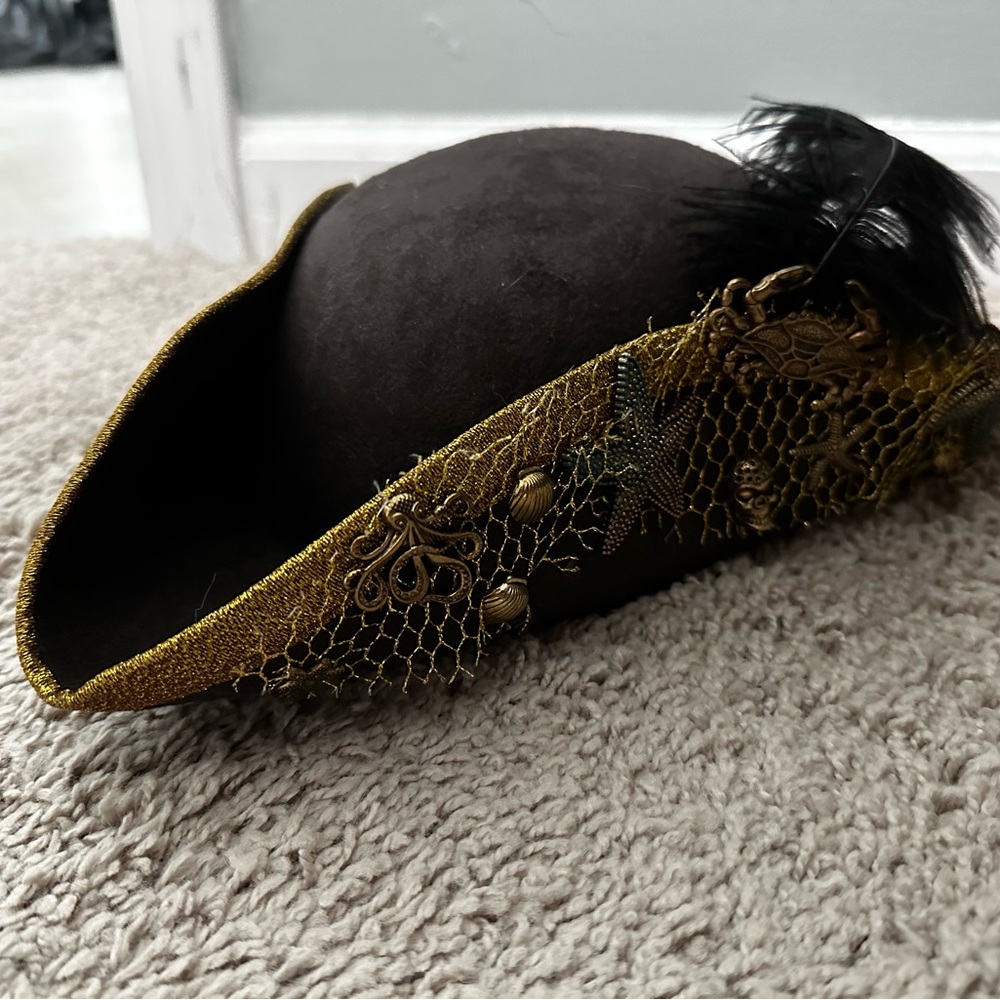 Uma Youth Descendants Hat